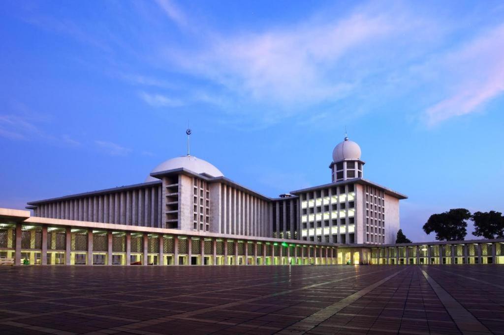 Hotel Senen Indah Syariah Jakarta Exterior photo