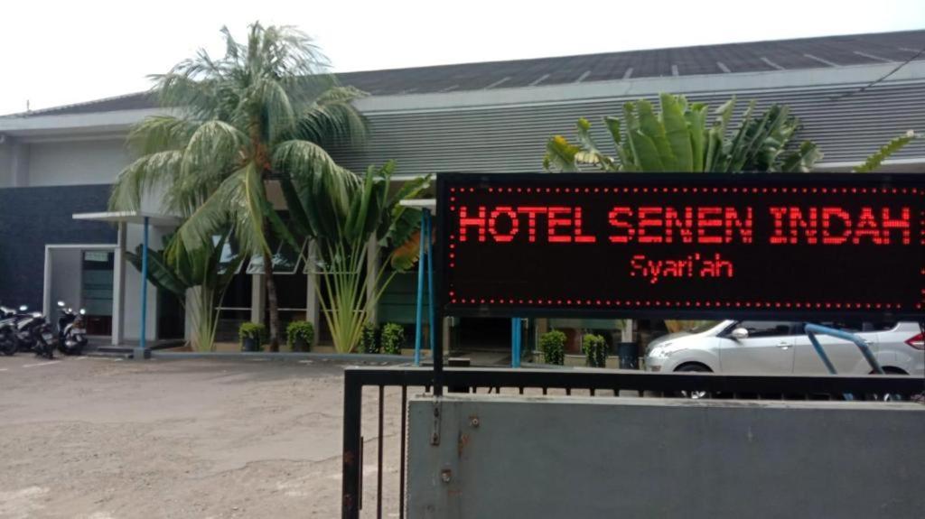 Hotel Senen Indah Syariah Jakarta Exterior photo